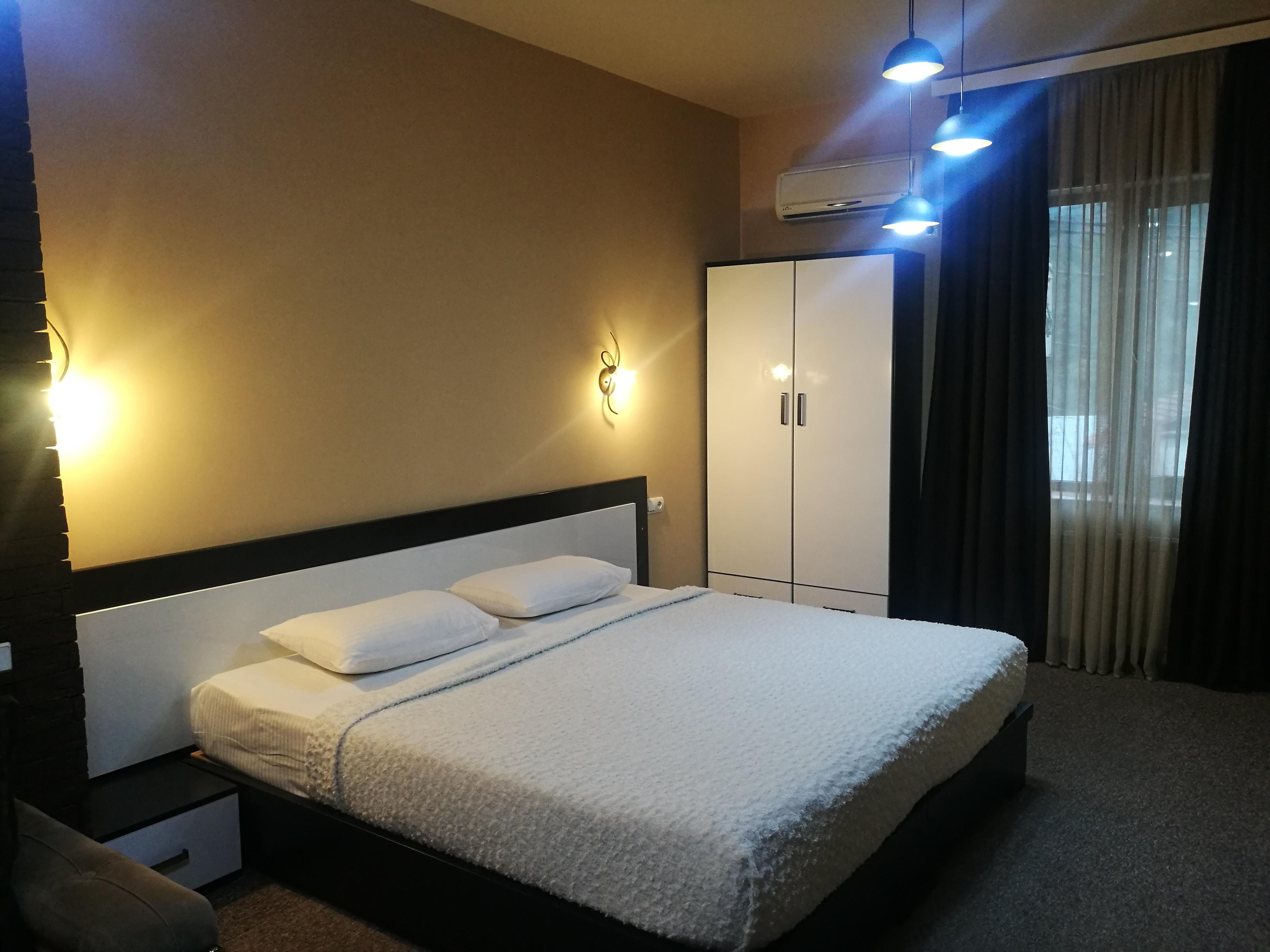 Hotel Diplomat Tbilisi Esterno foto