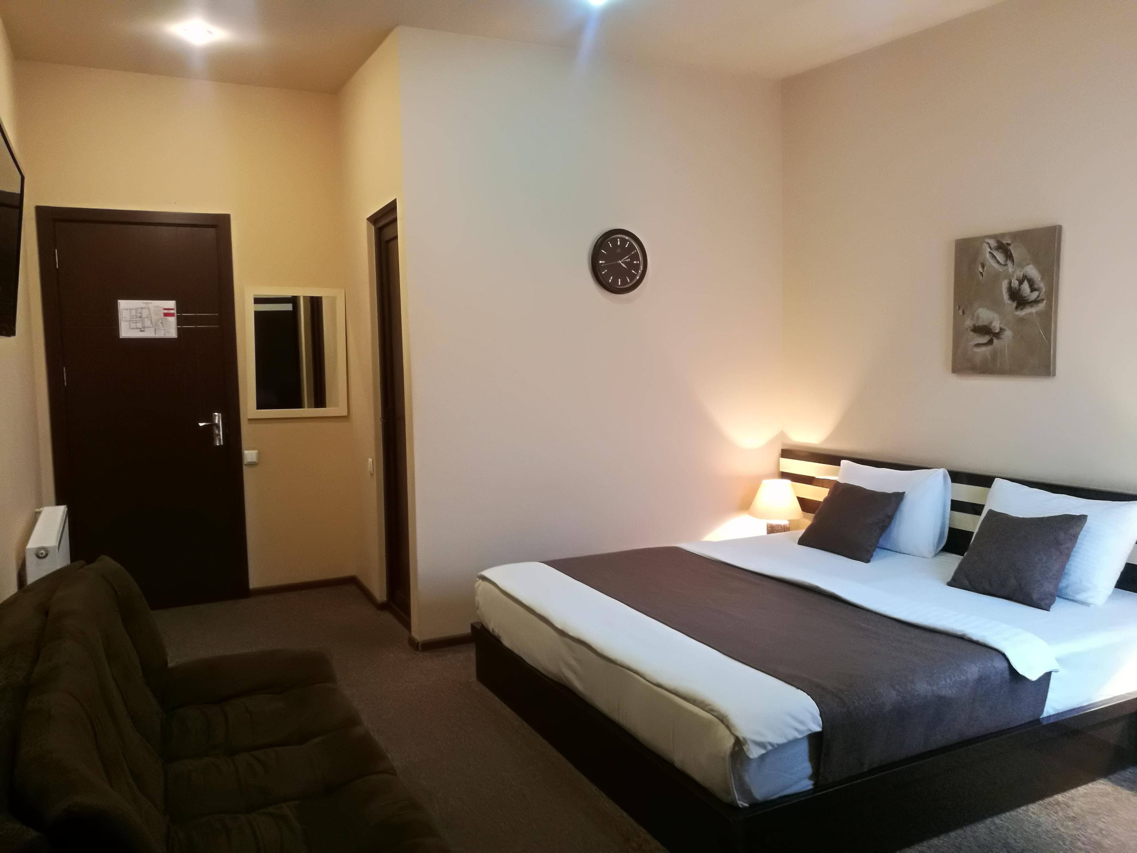 Hotel Diplomat Tbilisi Esterno foto