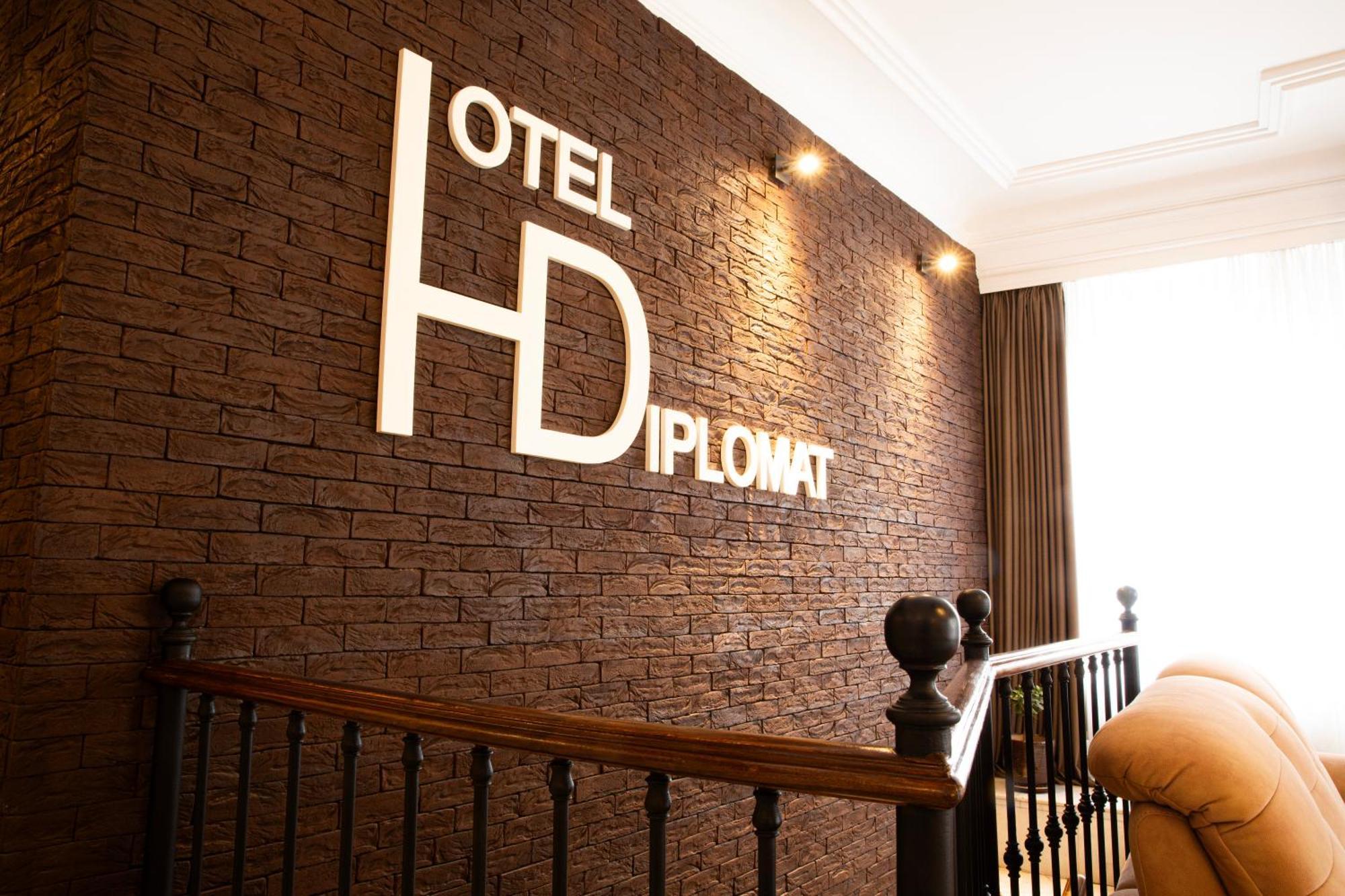 Hotel Diplomat Tbilisi Esterno foto